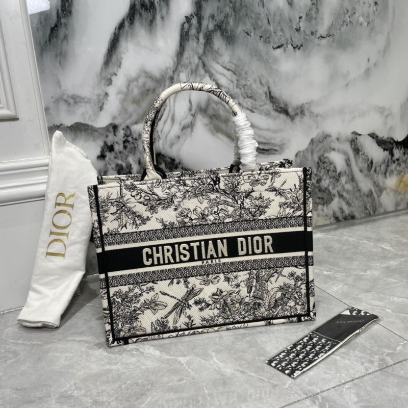 Dior Shopping Bags